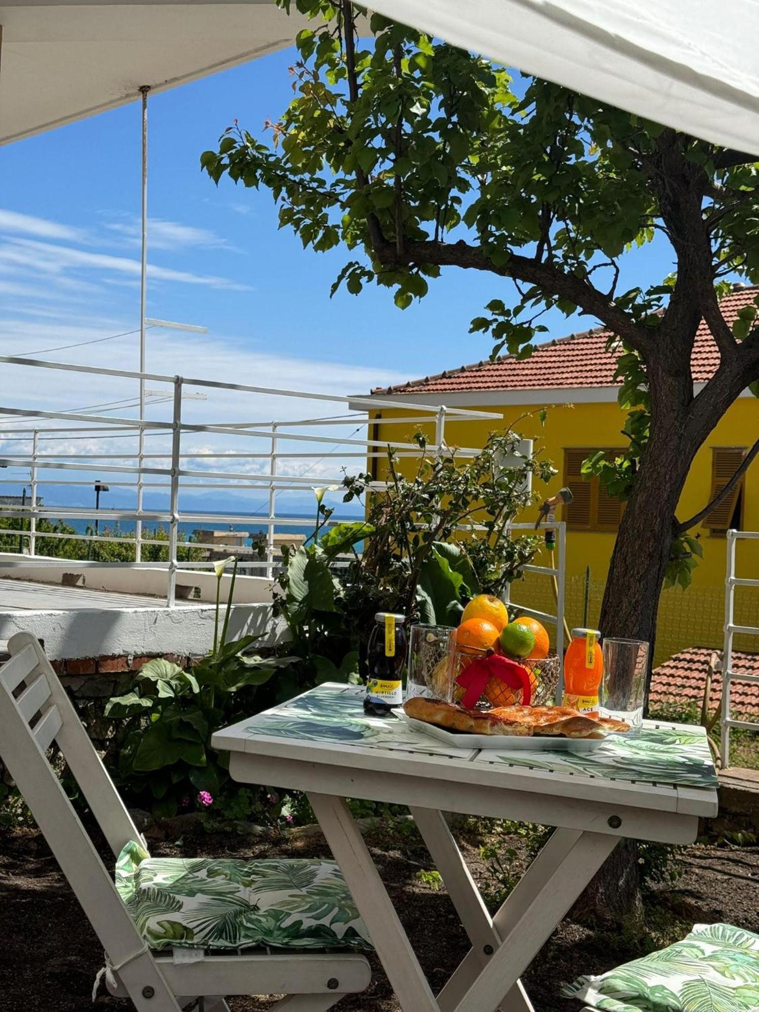 Bellavista Villa Savona Luaran gambar